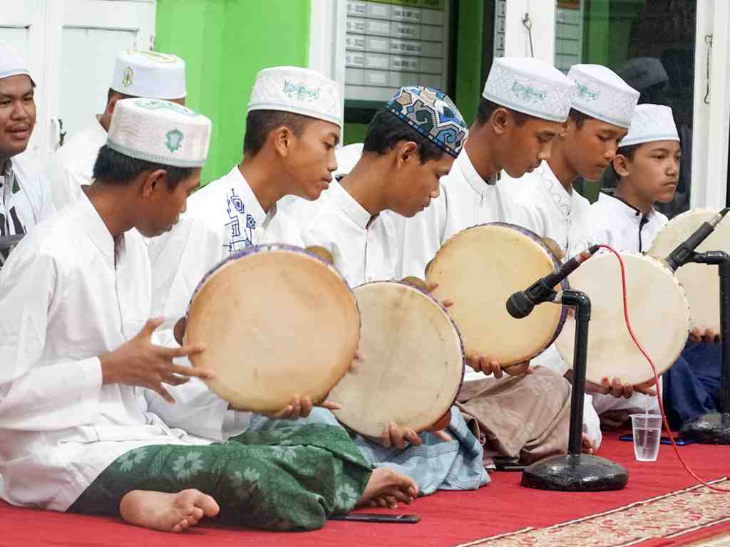 Pengertian Alat Rebana atau Hadrah